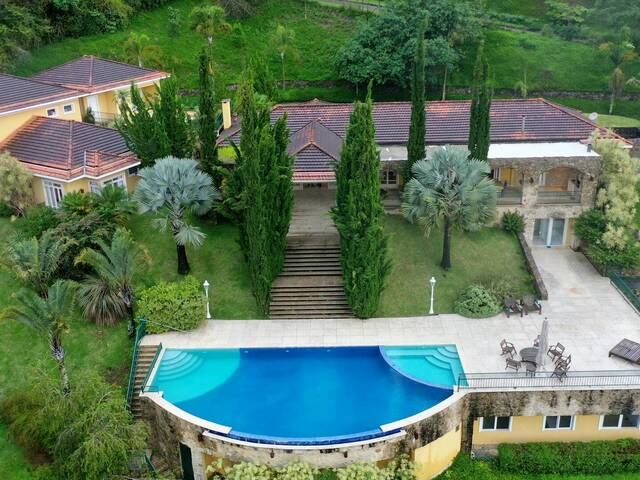 #15 - Casa em condomínio para Venda em Petrópolis - RJ