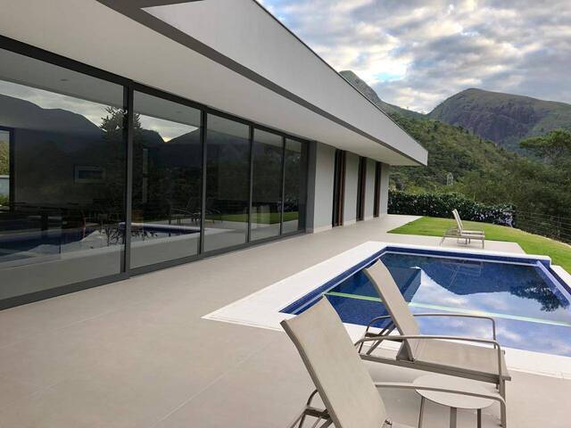 #16 - Casa para Venda em Petrópolis - RJ