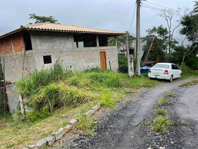 Venda em Nogueira - Petrópolis