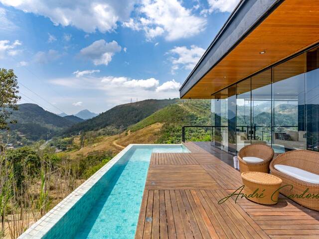 Casa em condomínio para Venda em Petrópolis - 2