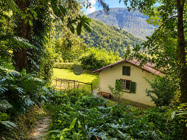 #65 - Casa em condomínio para Venda em Petrópolis - RJ